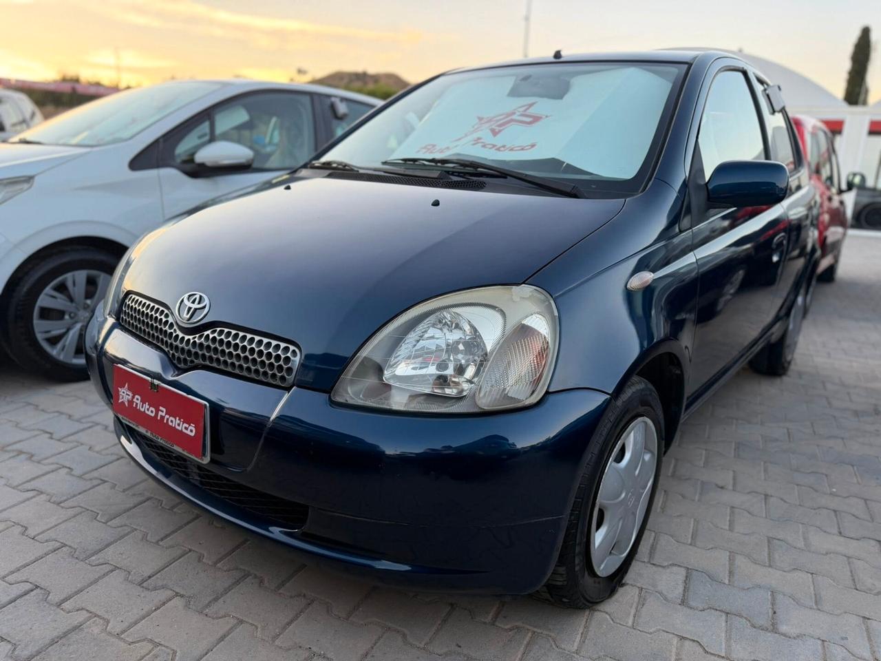 Toyota Yaris 1.0i 16V cat 5 porte Sol OK NEOPATENTATI