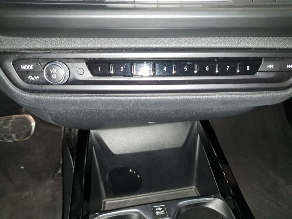BMW Serie 1 F40 - 116d Msport auto