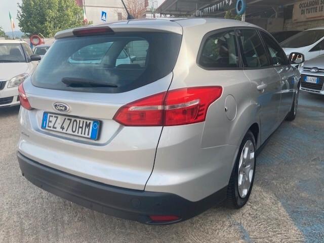 Ford Focus 1.6 120 CV GPL SW Titanium