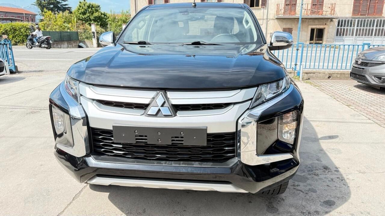 Mitsubishi L200 2.4 DI-D/154CV Club Cab Invite