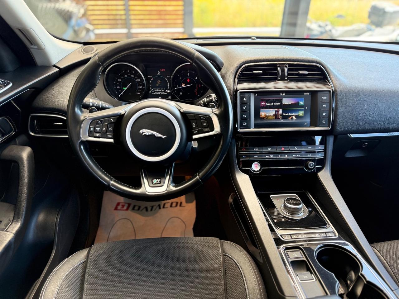 Jaguar F-Pace 2.0 D 180 CV AWD R-Sport motore nuovo