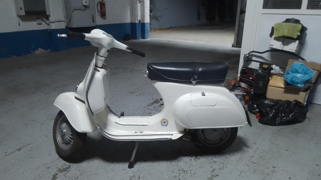 Piaggio Vespa 125 Primavera 1977 bella