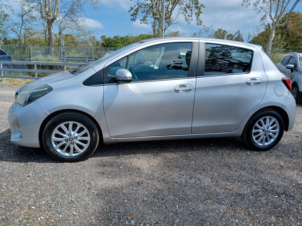 Toyota Yaris 1.4 D-4D 5 porte Lounge