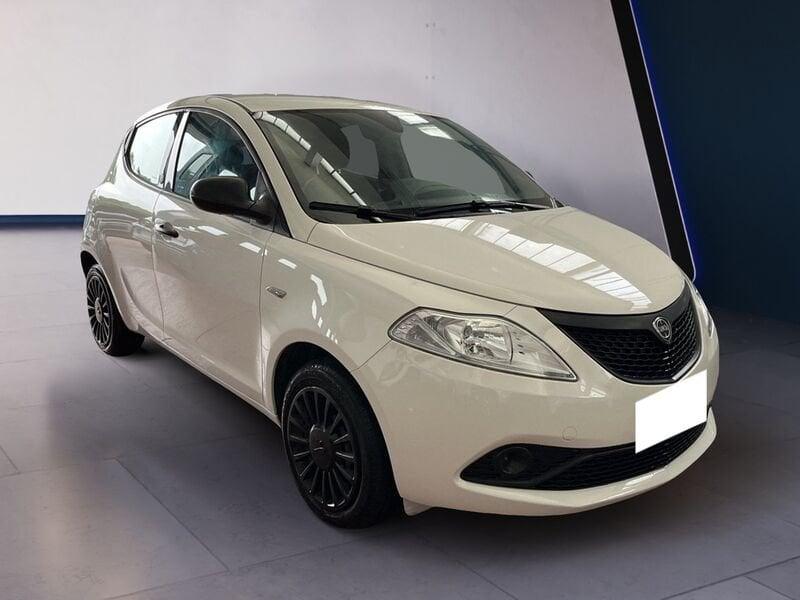 Lancia Ypsilon III 2015 1.0 firefly hybrid Silver s&s 70cv