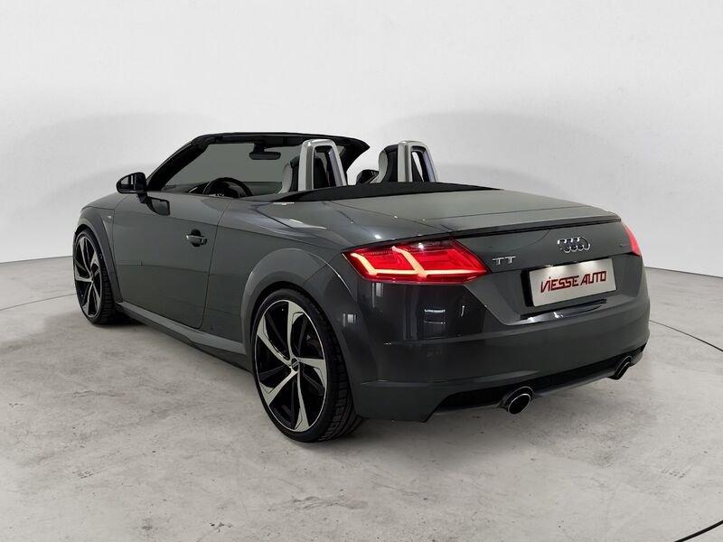 Audi TT Roadster 2.0 TFSI quattro S tronic S line