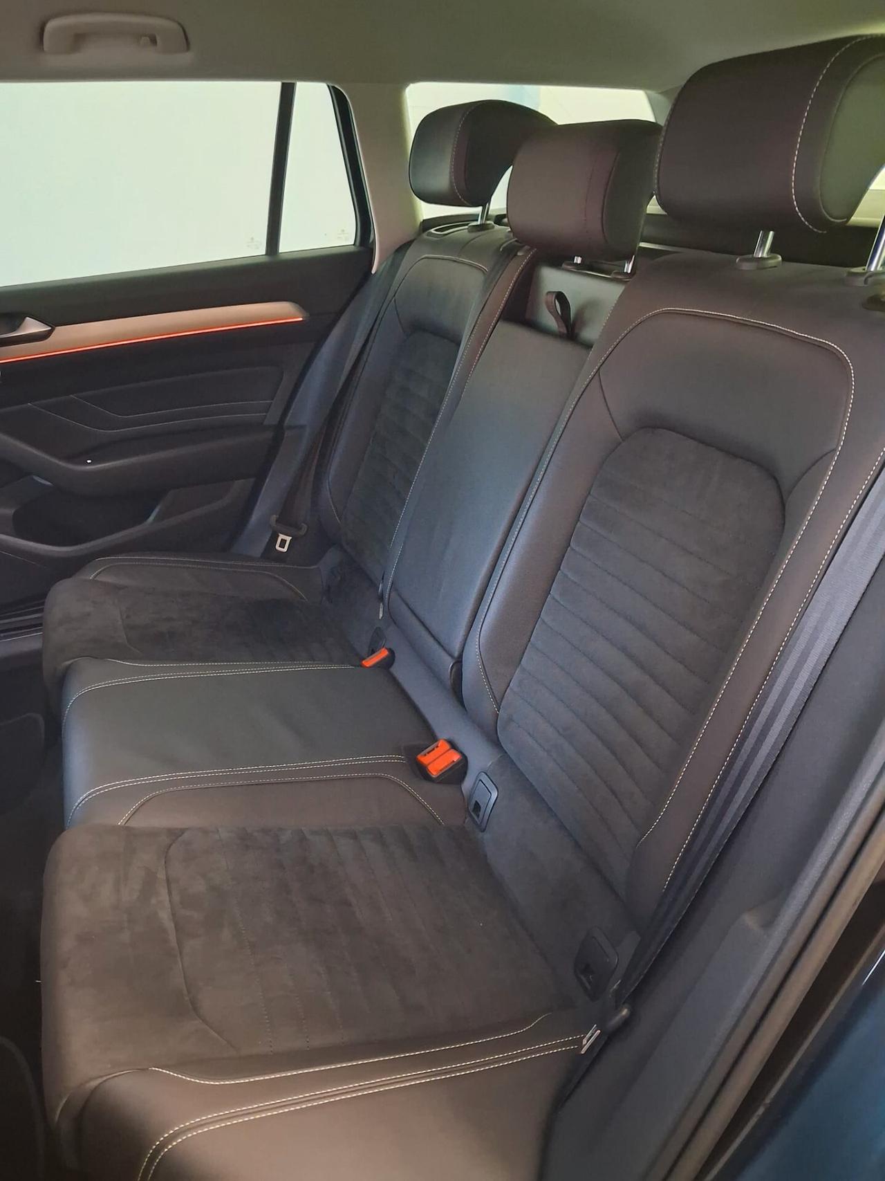 Volkswagen Passat Variant 2.0 TDI SCR EVO DSG Executive