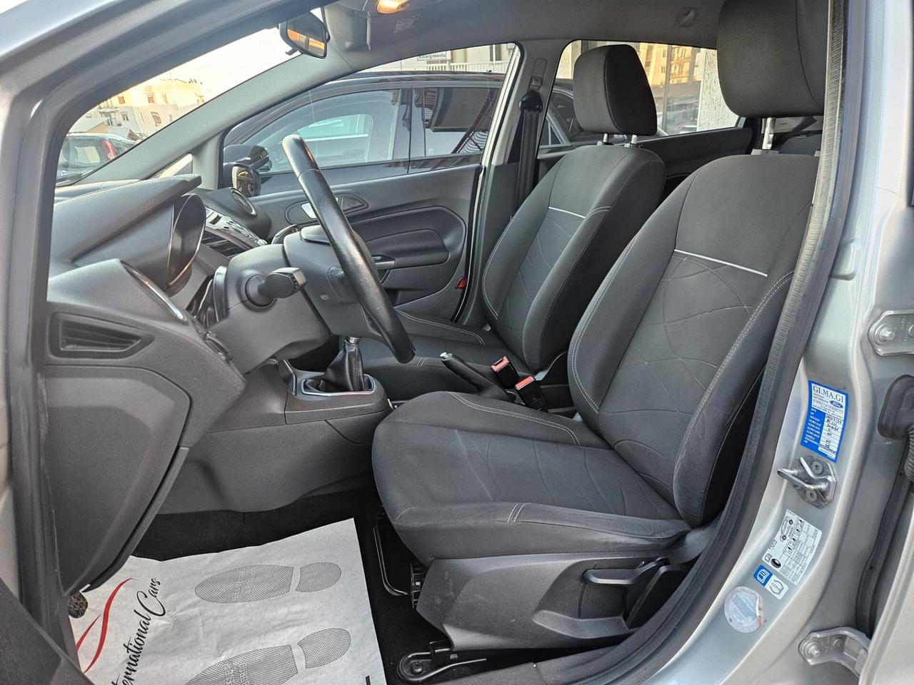 Ford Fiesta 5p. 1.4 BENZ/GPL Titanium 95cv