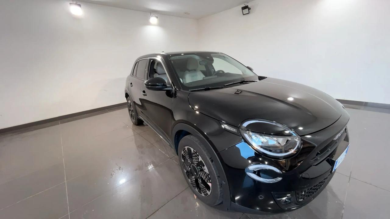 Fiat 600 Hybrid 110 CV DCT MHEV La Prima