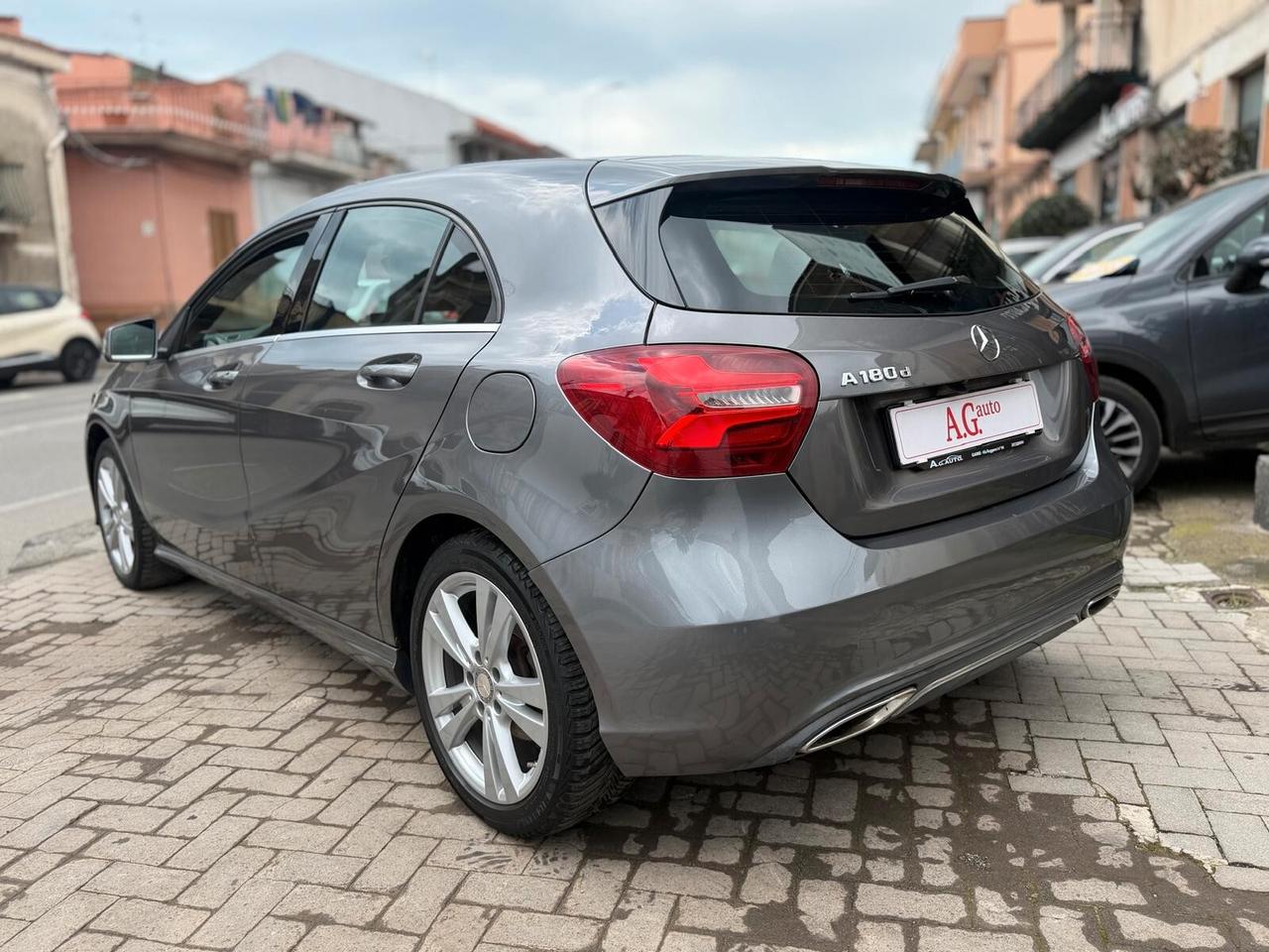 Mercedes-benz A 180 d Sport RESTYILING FULL LED