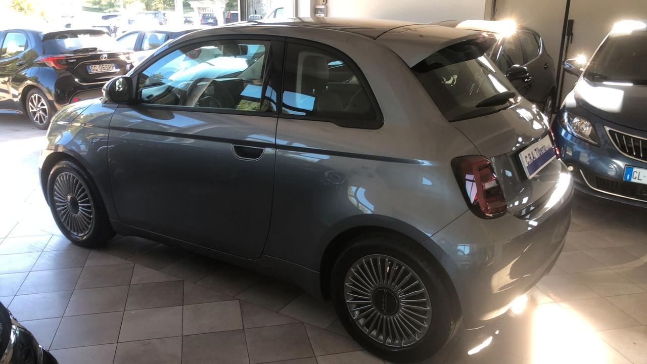 Fiat 500 ICON 42KW/H