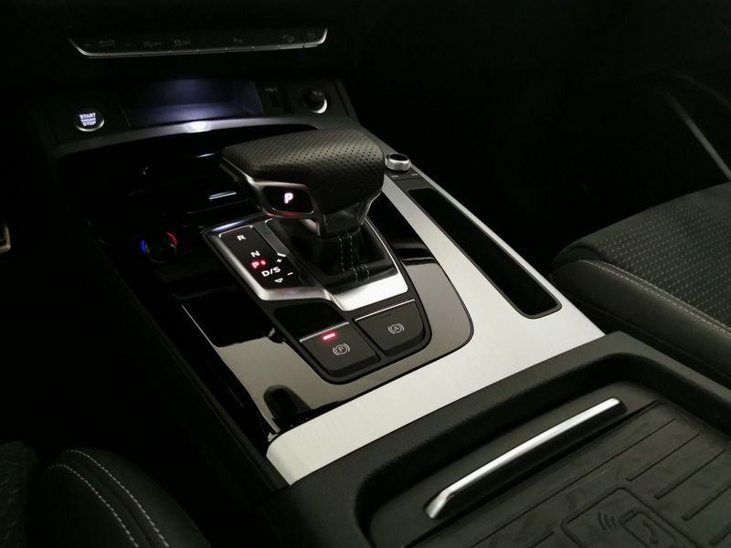 Audi Q5 Sportback 40 2.0 tdi mhev 12V S line quattro s-tronic