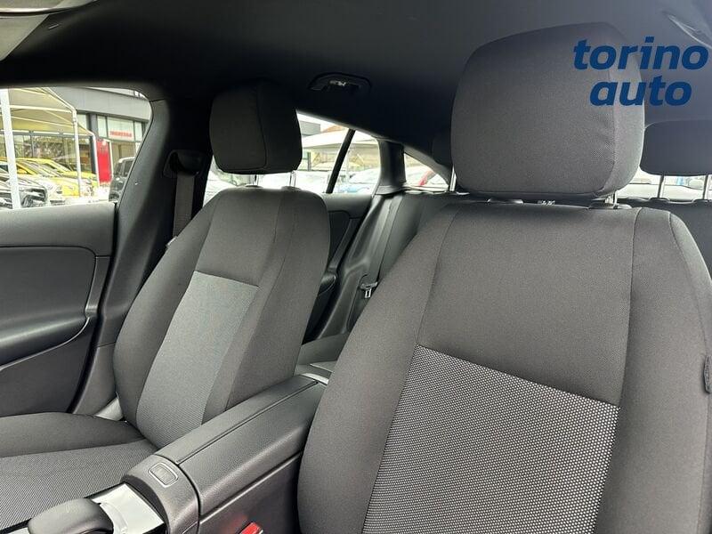 Mercedes-Benz CLA 200 d Automatic Business