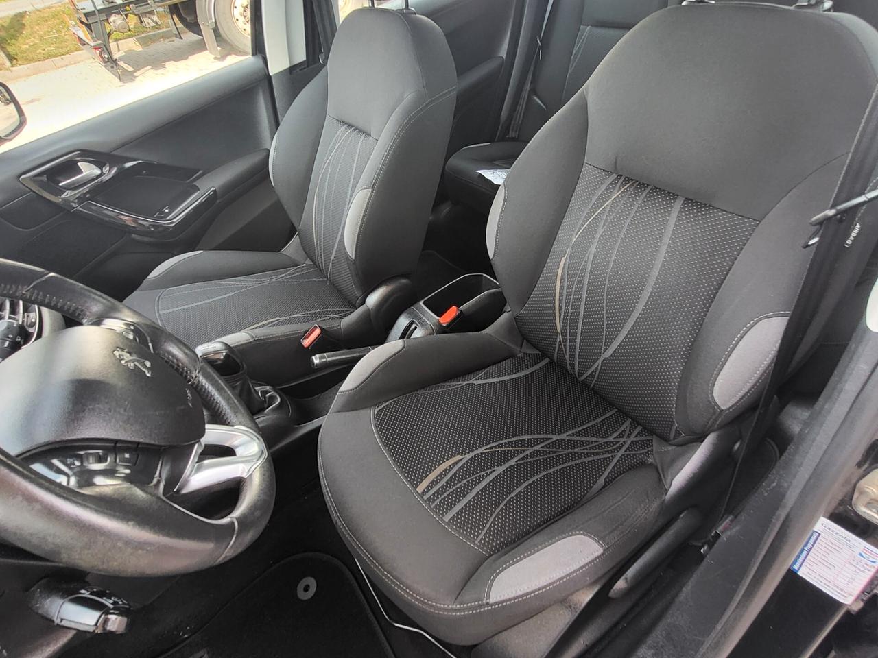 Peugeot 208 1.4 HDi 68 CV 5 porte Active