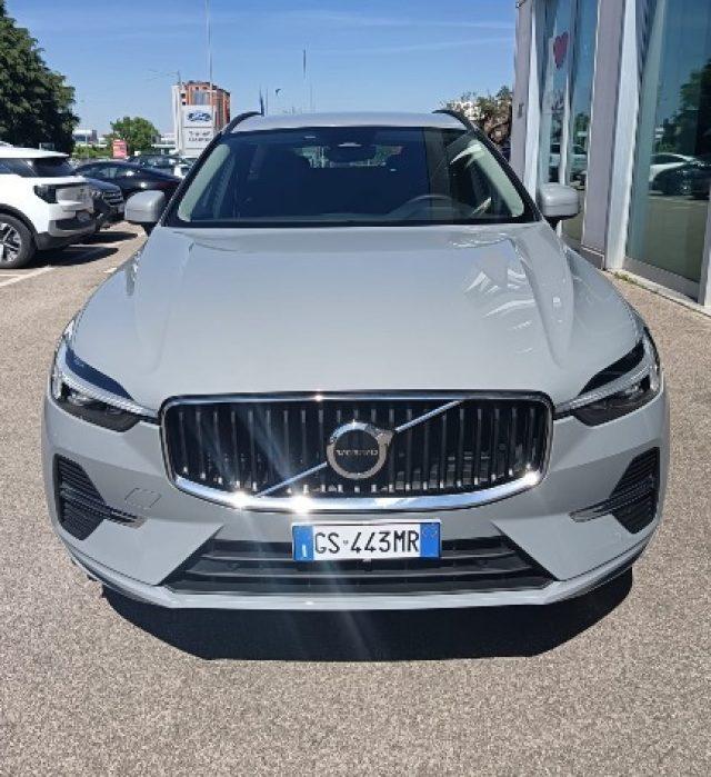 VOLVO XC60 B4 (d) AWD automatico Ultimate Dark