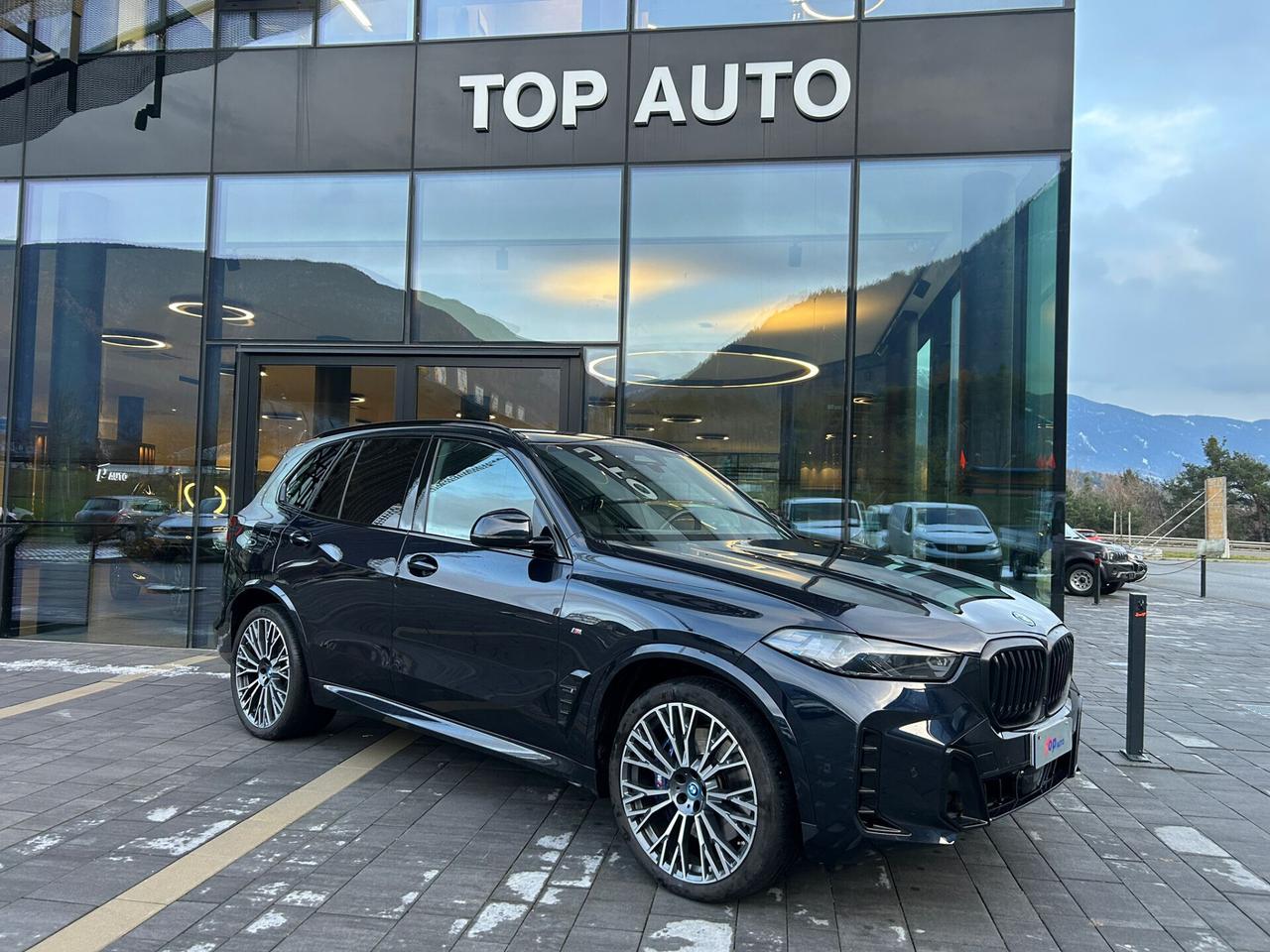 Bmw X5 50e M-SPORT PRO 22" GANCIO TRAINO PLUG IN