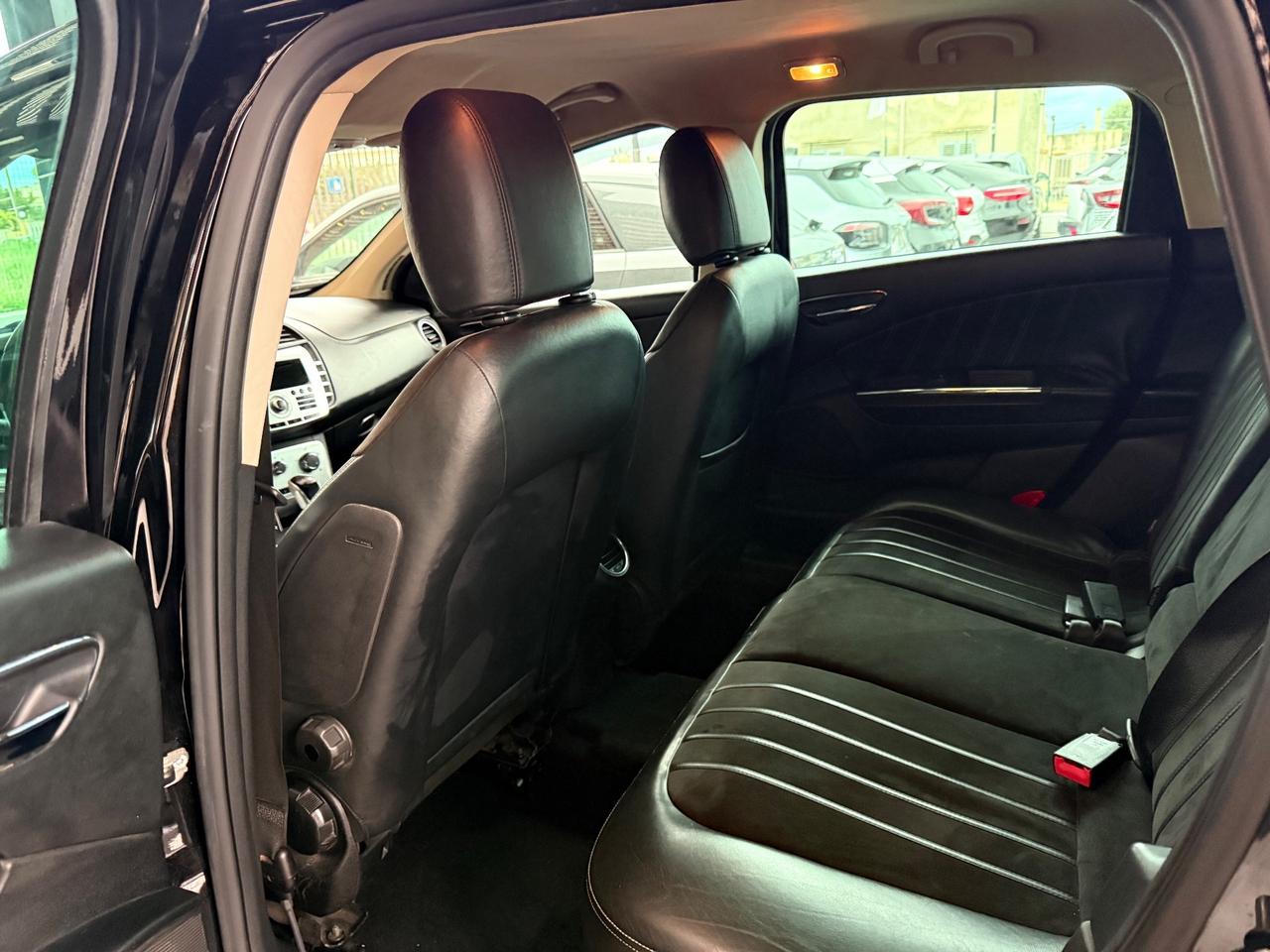 Lancia Delta 1.6 MJT DPF Oro