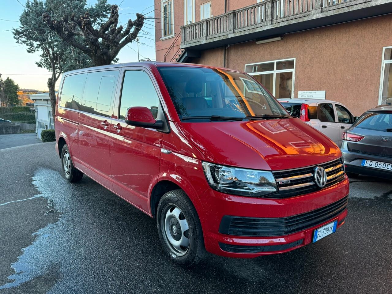 Volkswagen Caravelle 2.0 TDI 204CV DSG 4 Motion PASSO LUNGO - GANCIO TRAINO