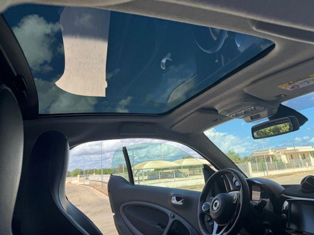 SMART ForTwo EQ Prime TETTO PAN-INTERNI IN PELLE-SEDILI RISCAL.