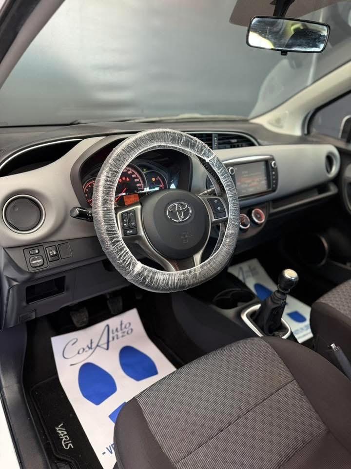 Toyota Yaris 1.4 D-4D Lounge 11/2014