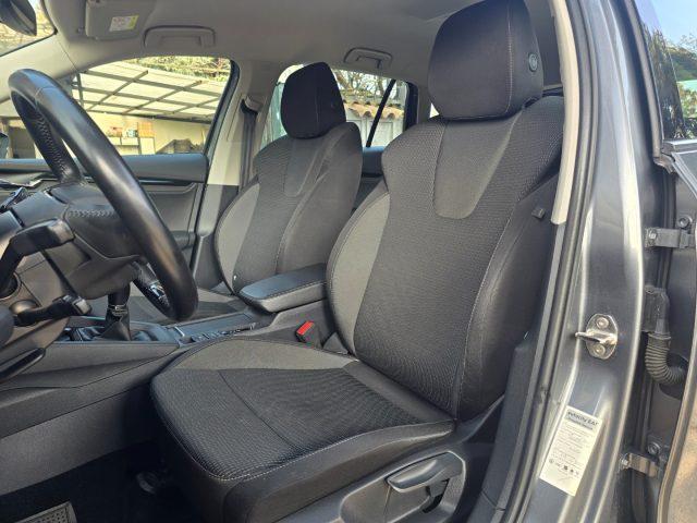 SKODA Octavia 2.0 TDI EVO Wagon PREZZO REALE Executive Navi LED+