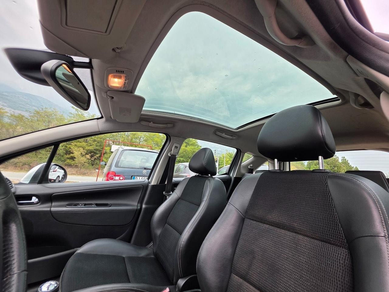 Peugeot 207 1.6 8V HDi 93CV 5p. Allure