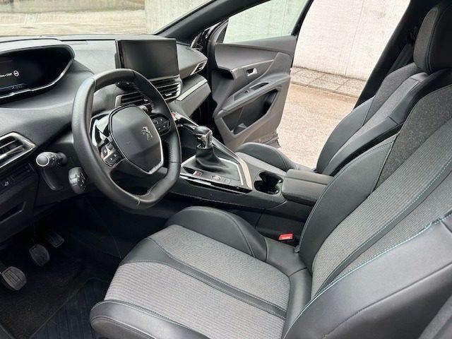 PEUGEOT 3008 PureTech Turbo 130 S&S Allure Pack