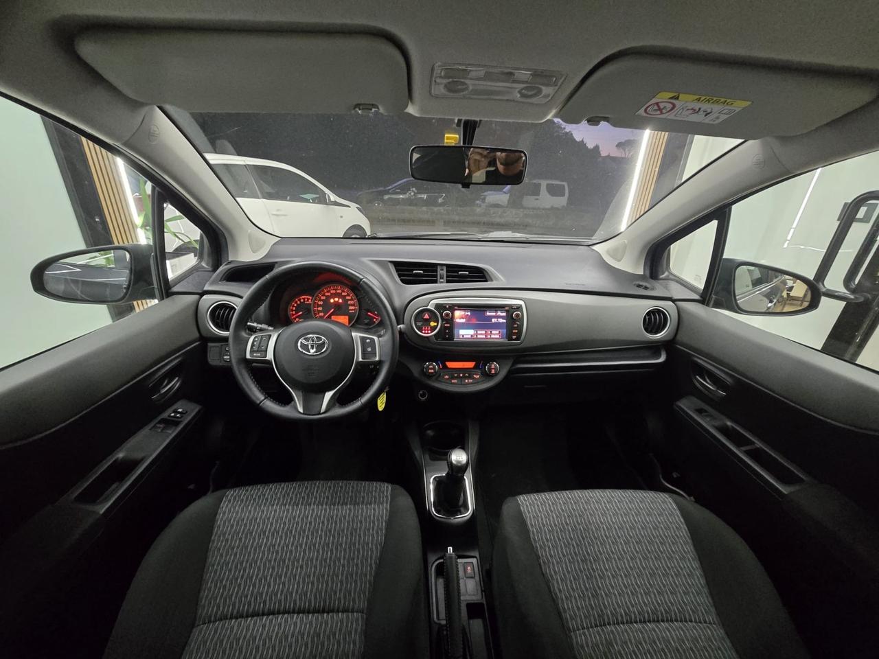 Toyota Yaris 1.0 5 porte Lounge