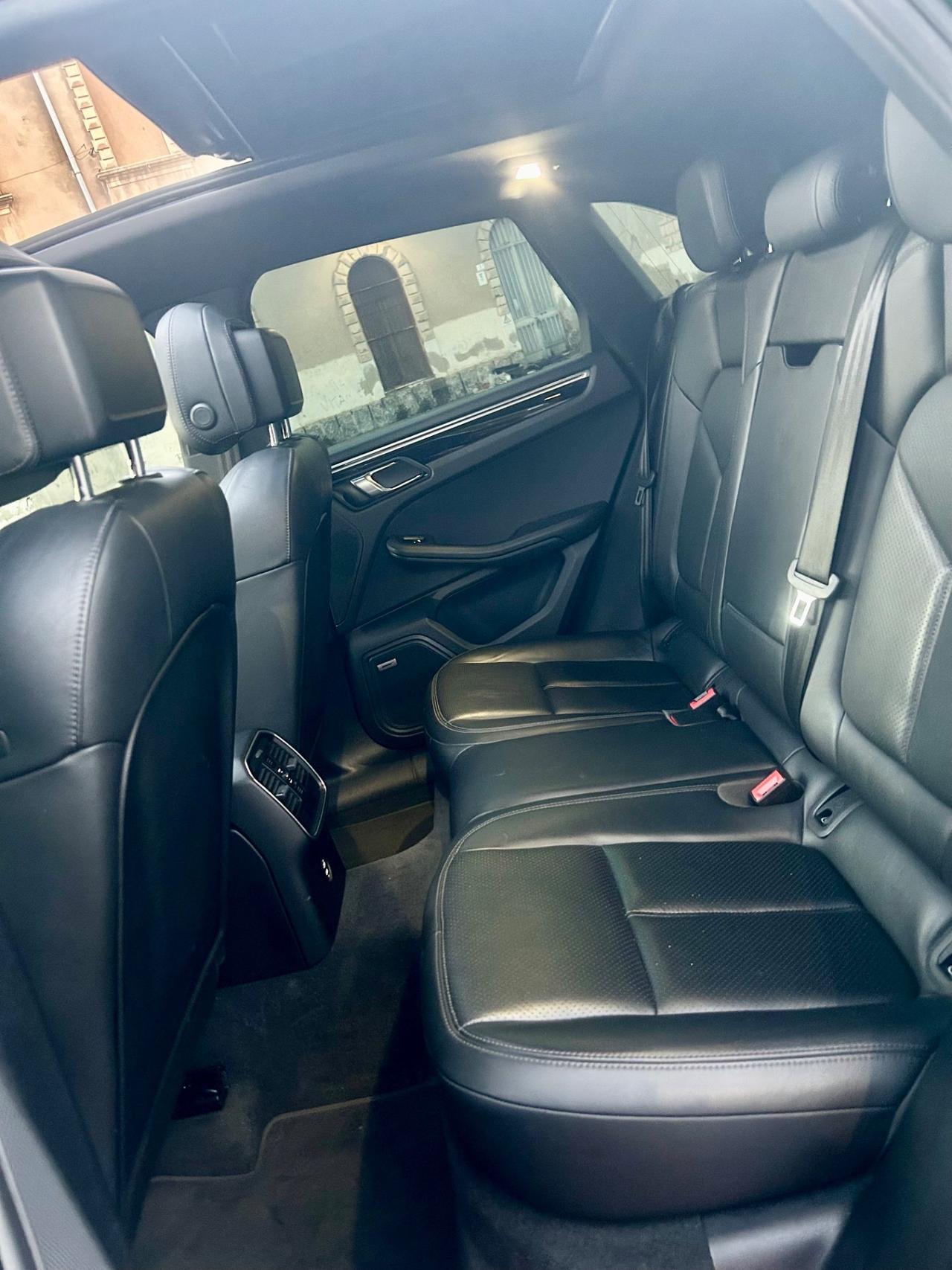 Porsche Macan 2.0 BENZINA 245CV PYTHON GREEN (GTS COLOR)