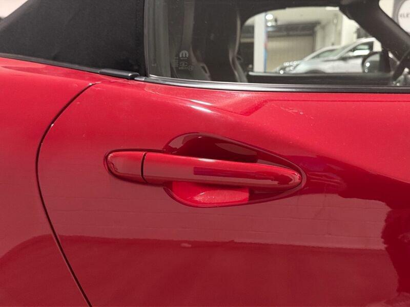 Abarth 124 Spider 124 Spider 1.4 Turbo MultiAir AT 170 CV EDIZIONE LITITATA FCA TEAM EMEA