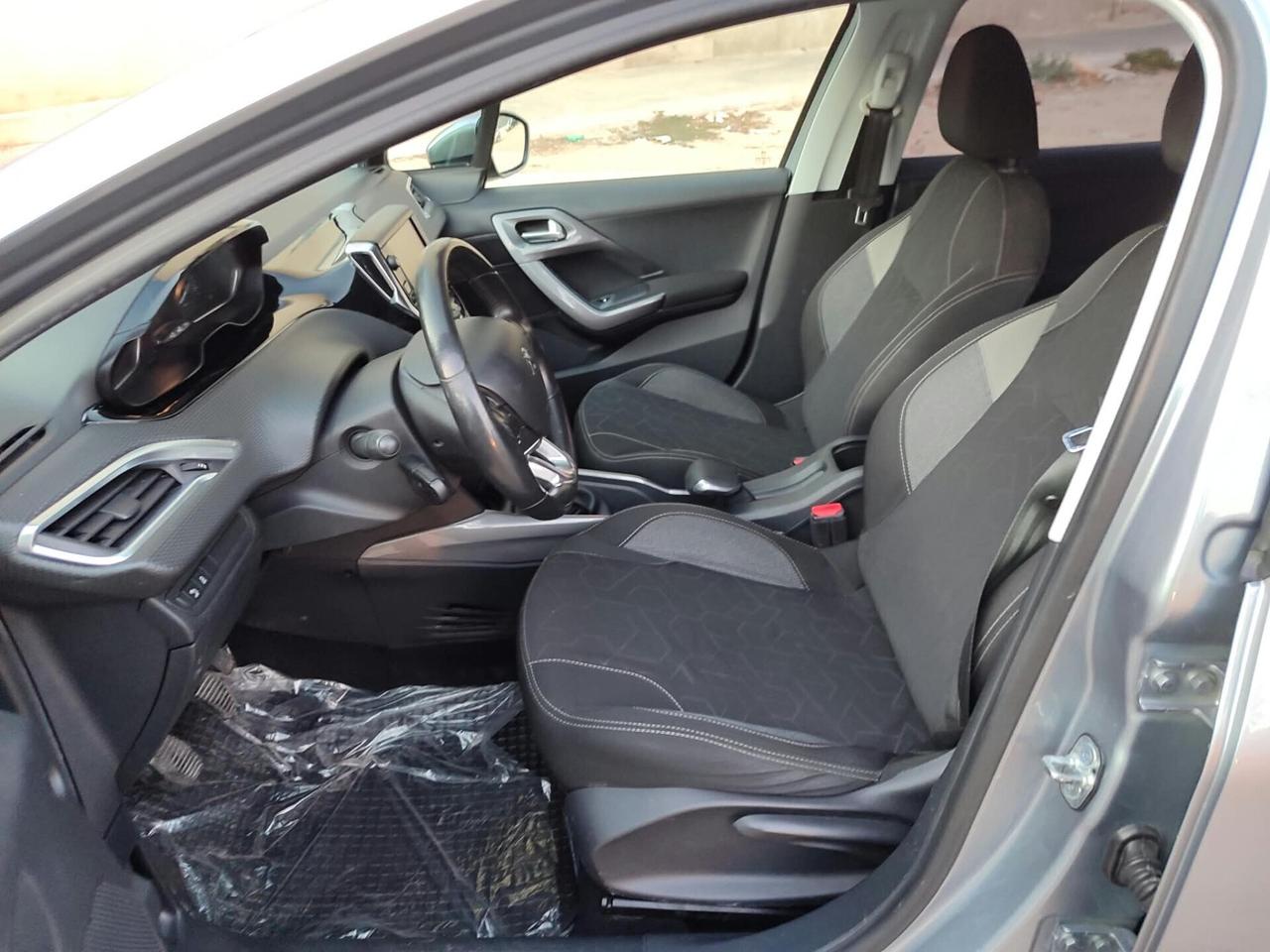 Peugeot 2008 1.6 BlueHDi 75 CV