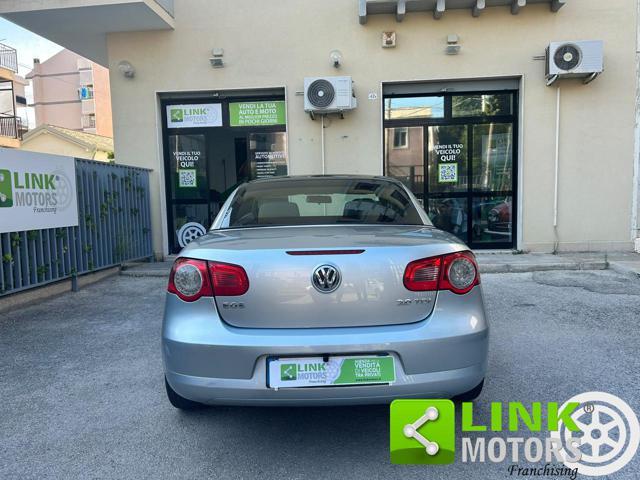 VOLKSWAGEN Eos .