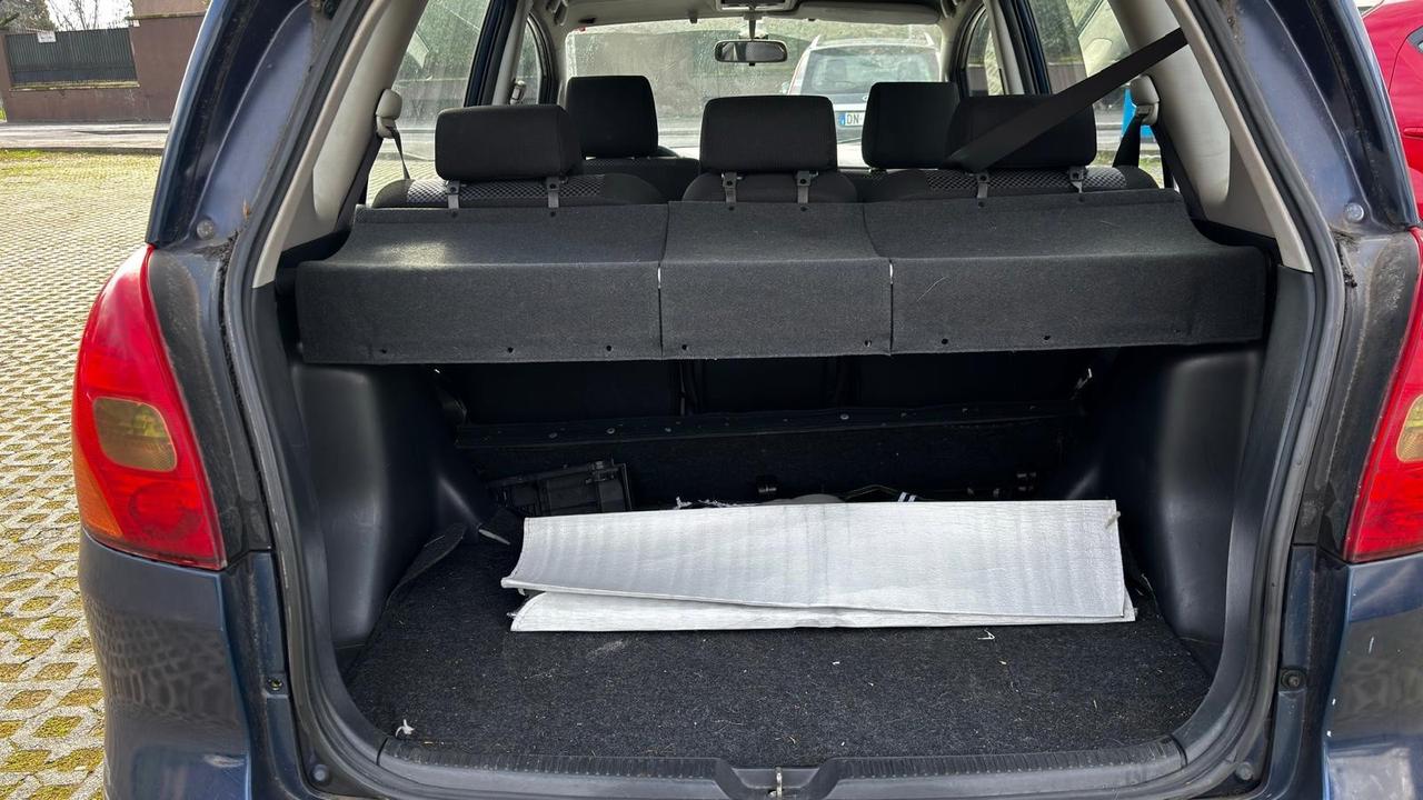 Toyota Corolla Verso 1.8 Benzina 136 CV