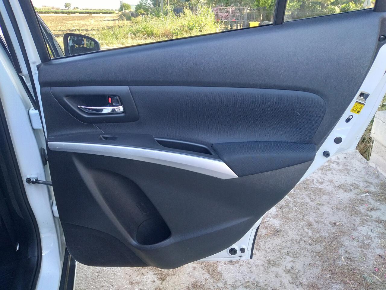 Suzuki S-Cross 1.6 DDiS 4WD All Grip Top