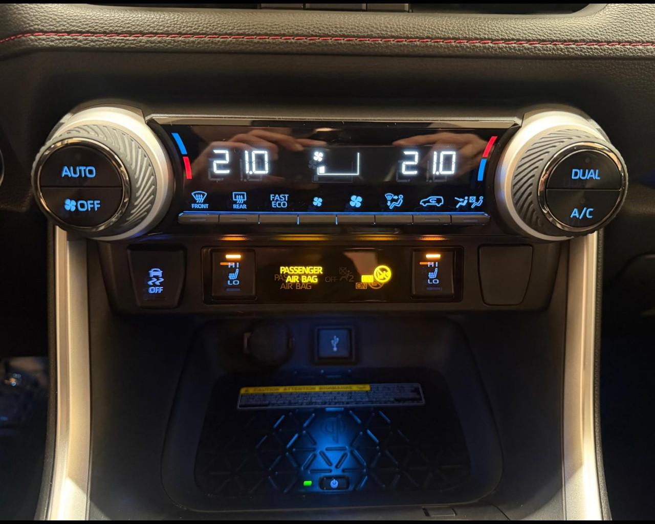 TOYOTA RAV4 5ª serie - RAV4 2.5 PHEV (306CV) E-CVT AWD-i Style+