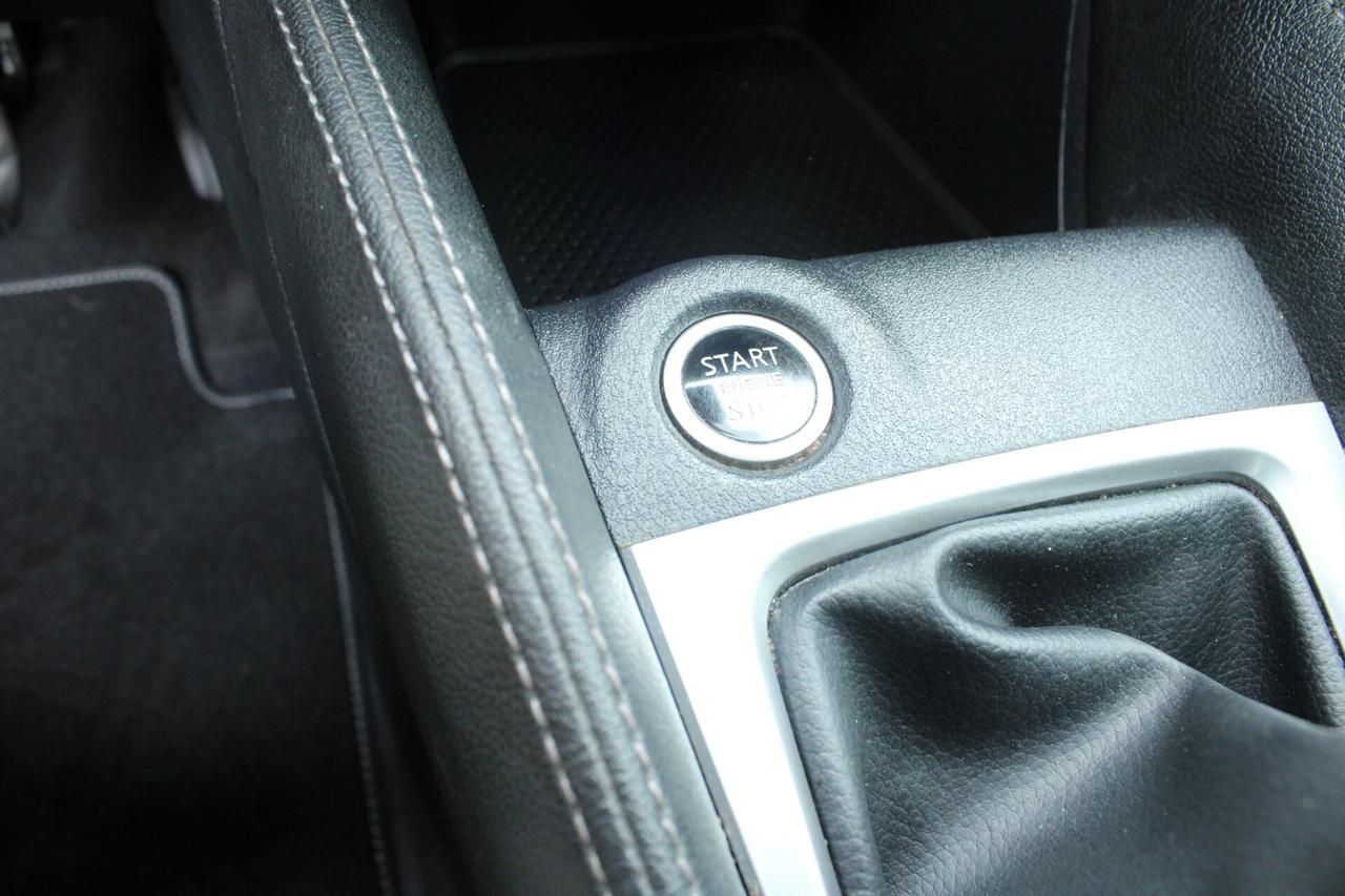 Nissan Micra 0.9 IG-T 12V 5 porte N-Connecta