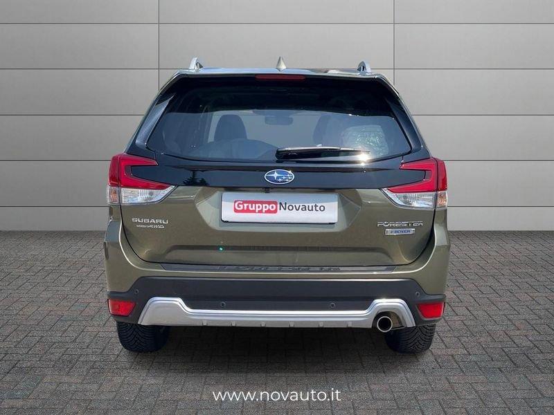 Subaru Forester 2.0 e-Boxer Premium auto