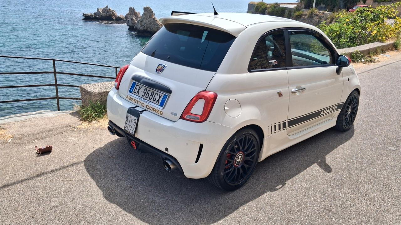 Abarth 595 1.4 Turbo T-Jet 160 CV Competizione