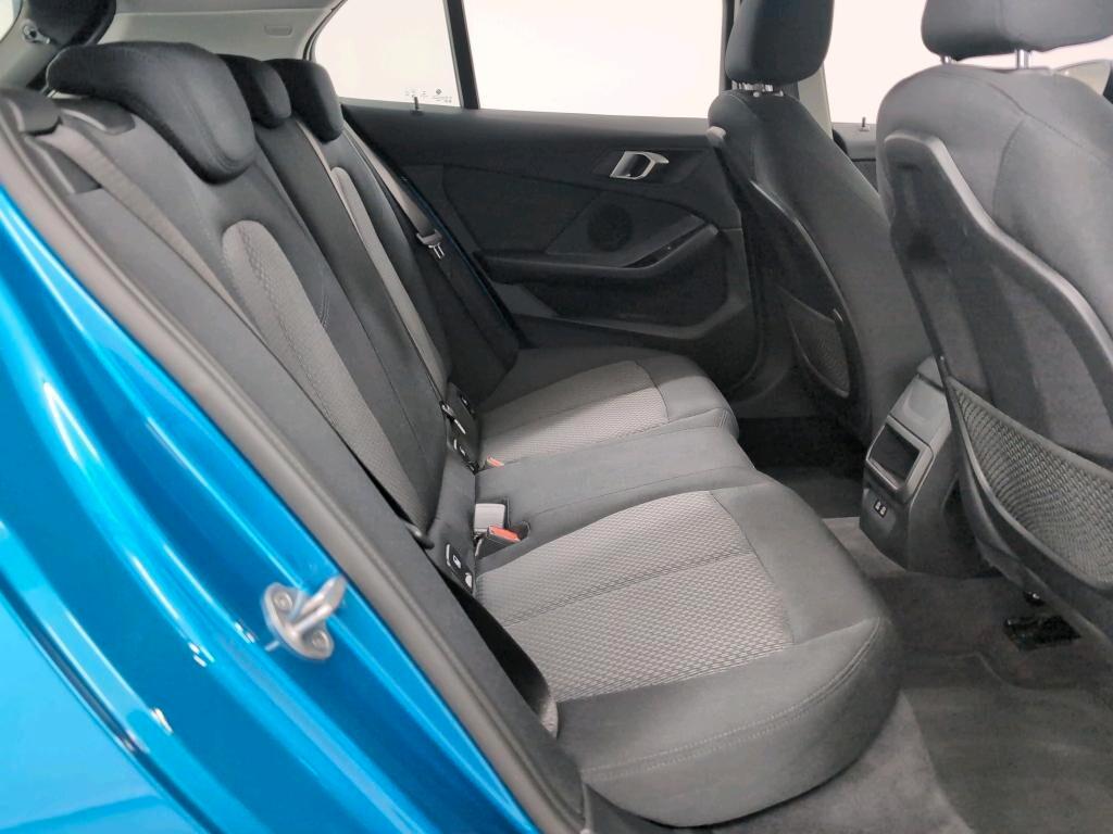 BMW 116i 110CV STEPTRONIC BUSINESS ADVANTAGE ( FARI LED - BMW DIGITAL COCKPIT - NAVI - MIRROR - CRUISE - PDC )