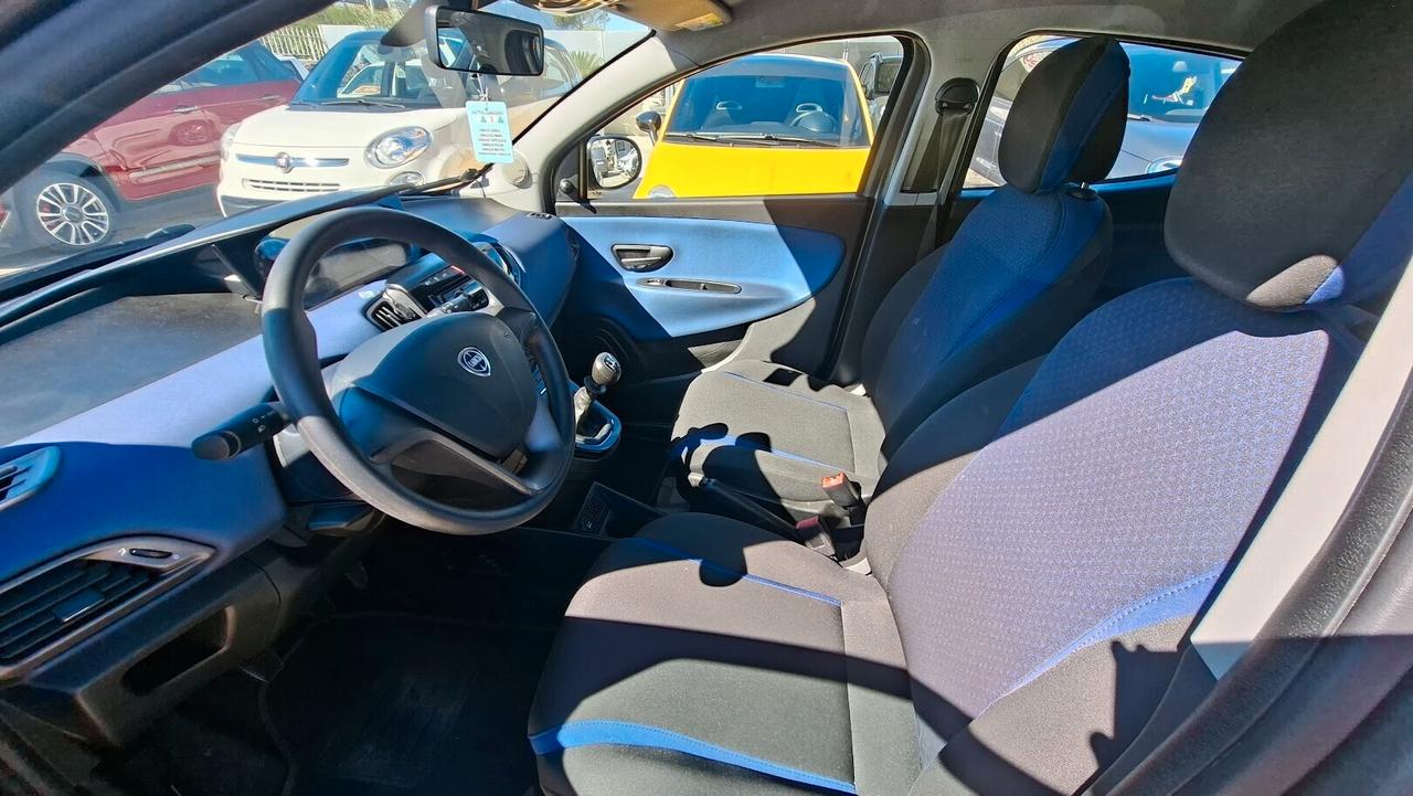 Lancia Ypsilon 1.2 69 CV 5 porte 2017