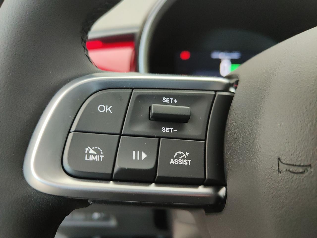 FIAT 600 IV 2023 600E RED 156CV