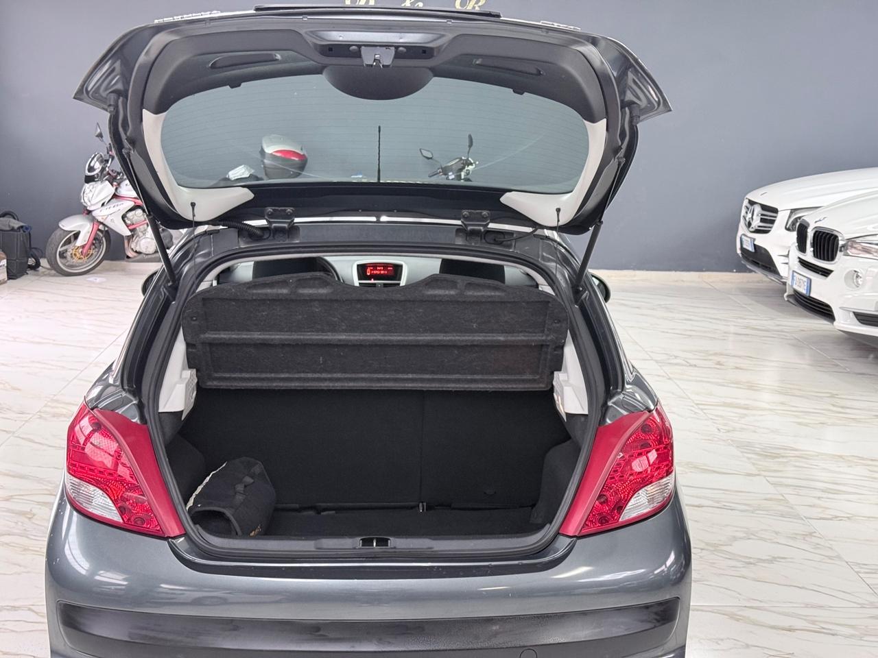 Peugeot 207 1.4 HDi 70CV 5p. Euro 5