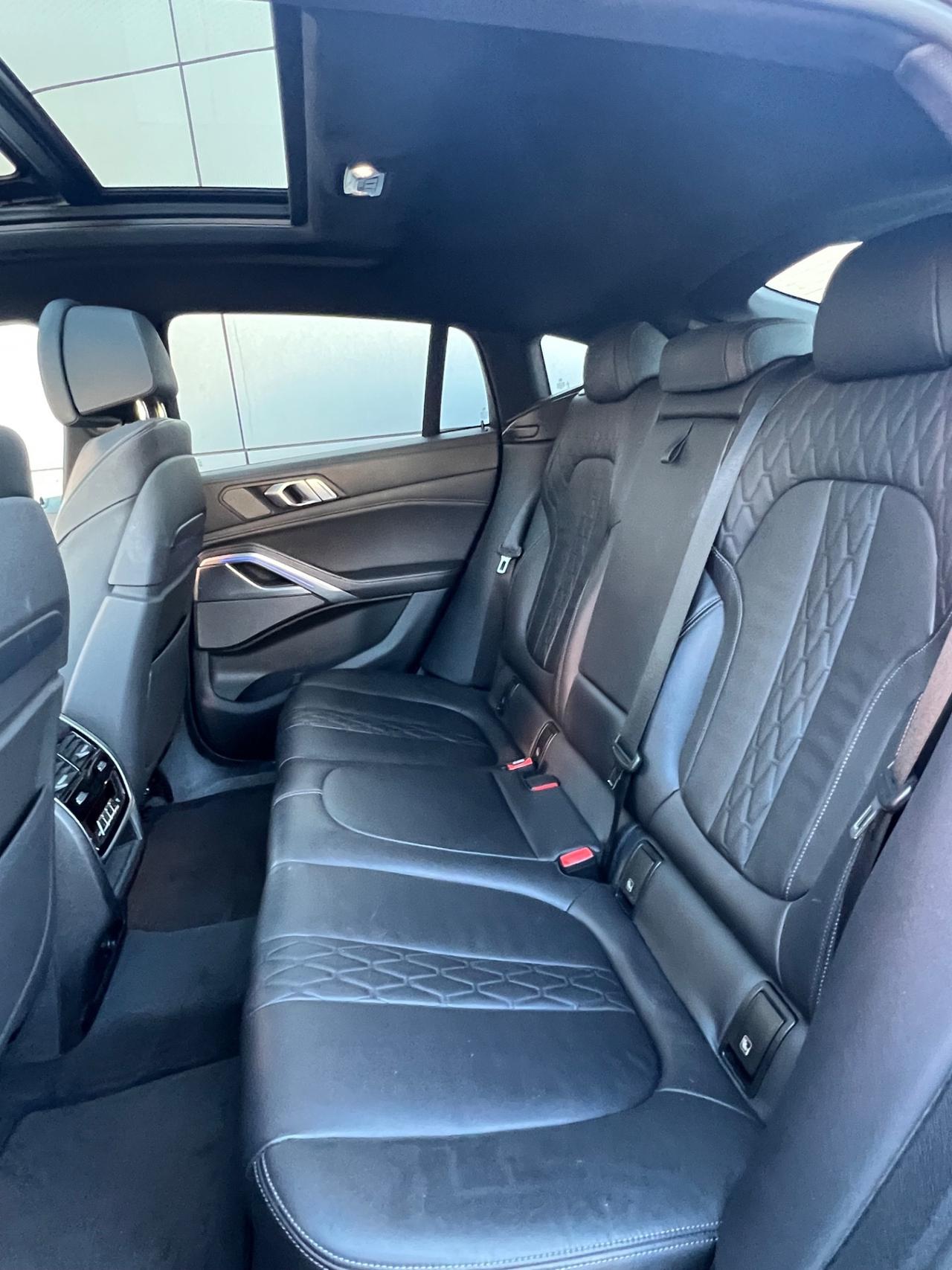 Bmw X6 M50d possibilità noleggio no scoring