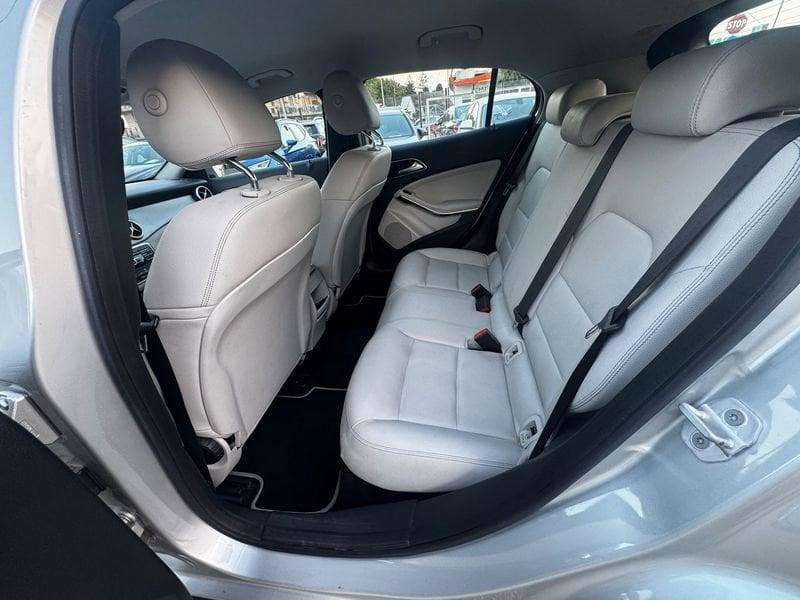 Mercedes-Benz GLA GLA 200 d (cdi) Sport