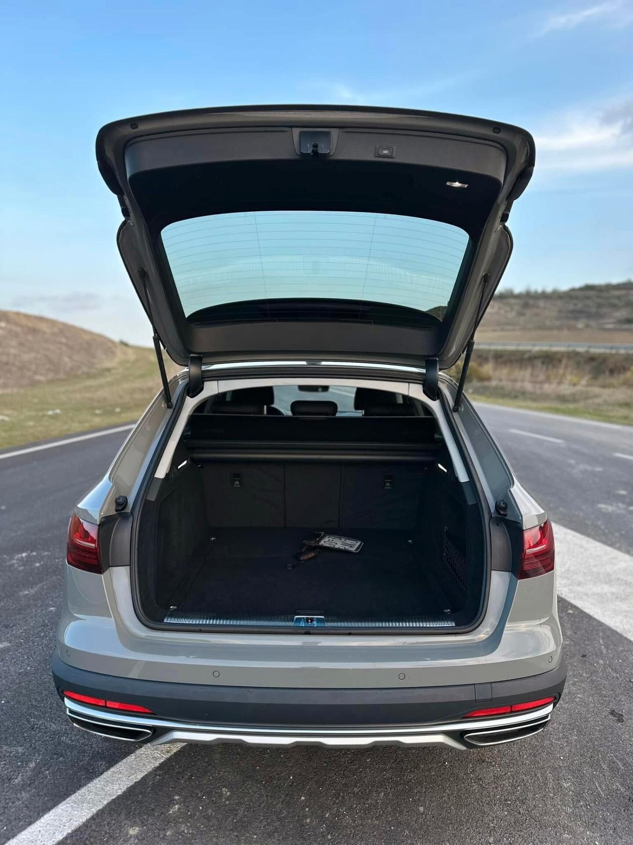 Audi A4 allroad 40 TDI 190 CV Identity Contrast