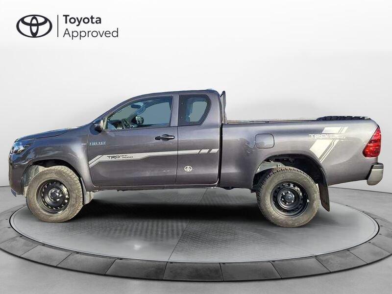 Toyota Hilux 2.4 d-4d C&C 4x4 Comfort