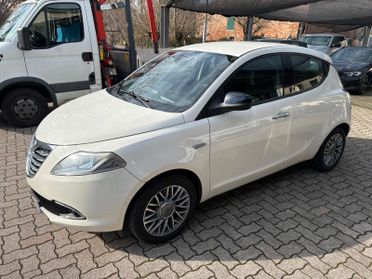 Lancia Ypsilon 5 Porte Ypsilon 1.2 8v Platinum 69cv OK NEOPATENTATO