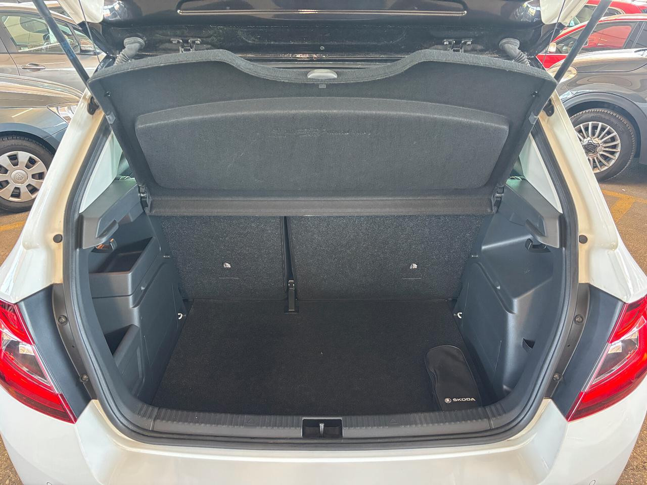 Skoda Fabia 1.0 MPI 75 CV Twin Color Nero