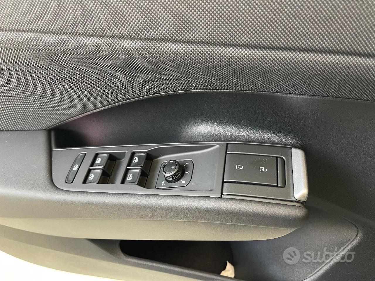 Volkswagen T-Roc 1.5 eTSI Life ACT 115CV DSG
