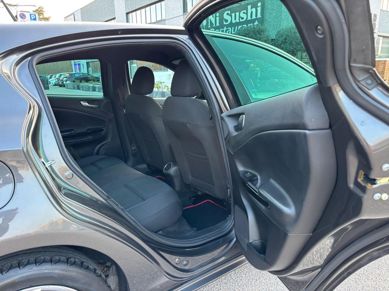 Alfa Romeo Giulietta 2.0 JTDm-2 140 CV Distinctive