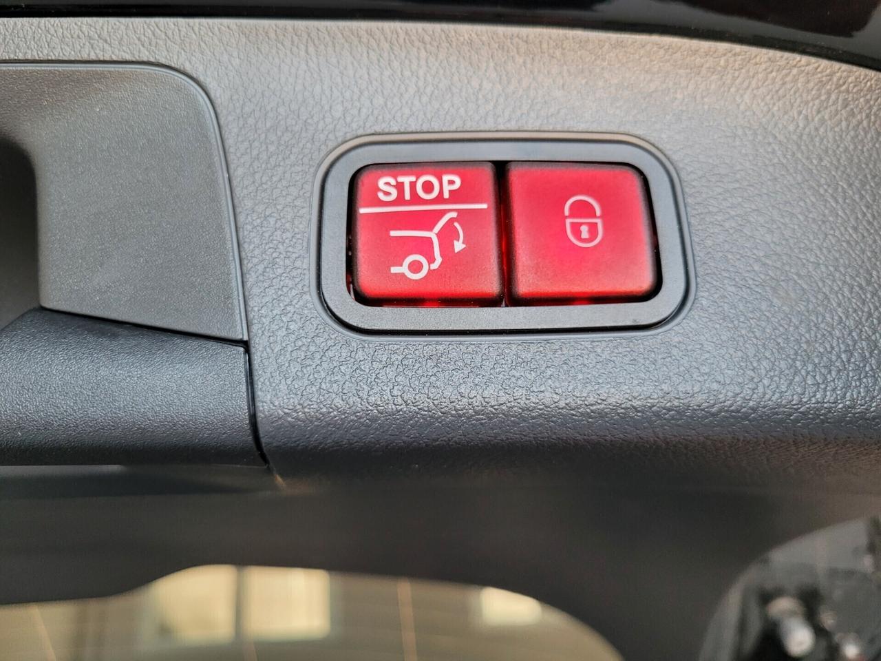 Mercedes-benz GLA 200 d AMG Line 8G-DCT LUCI AMBIENTE KEYLESS LED NAVI